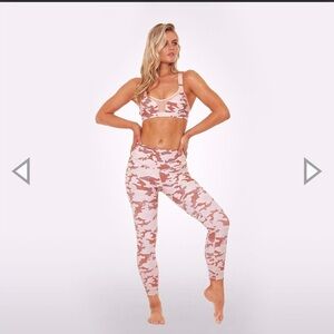Lurv 7/8 legging camo active beach lounge yoga size M